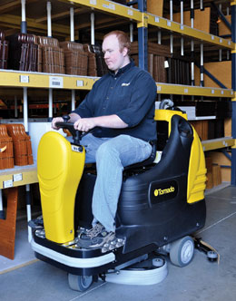 Tornado BR 28/27 Ride-On Auto-Scrubber2