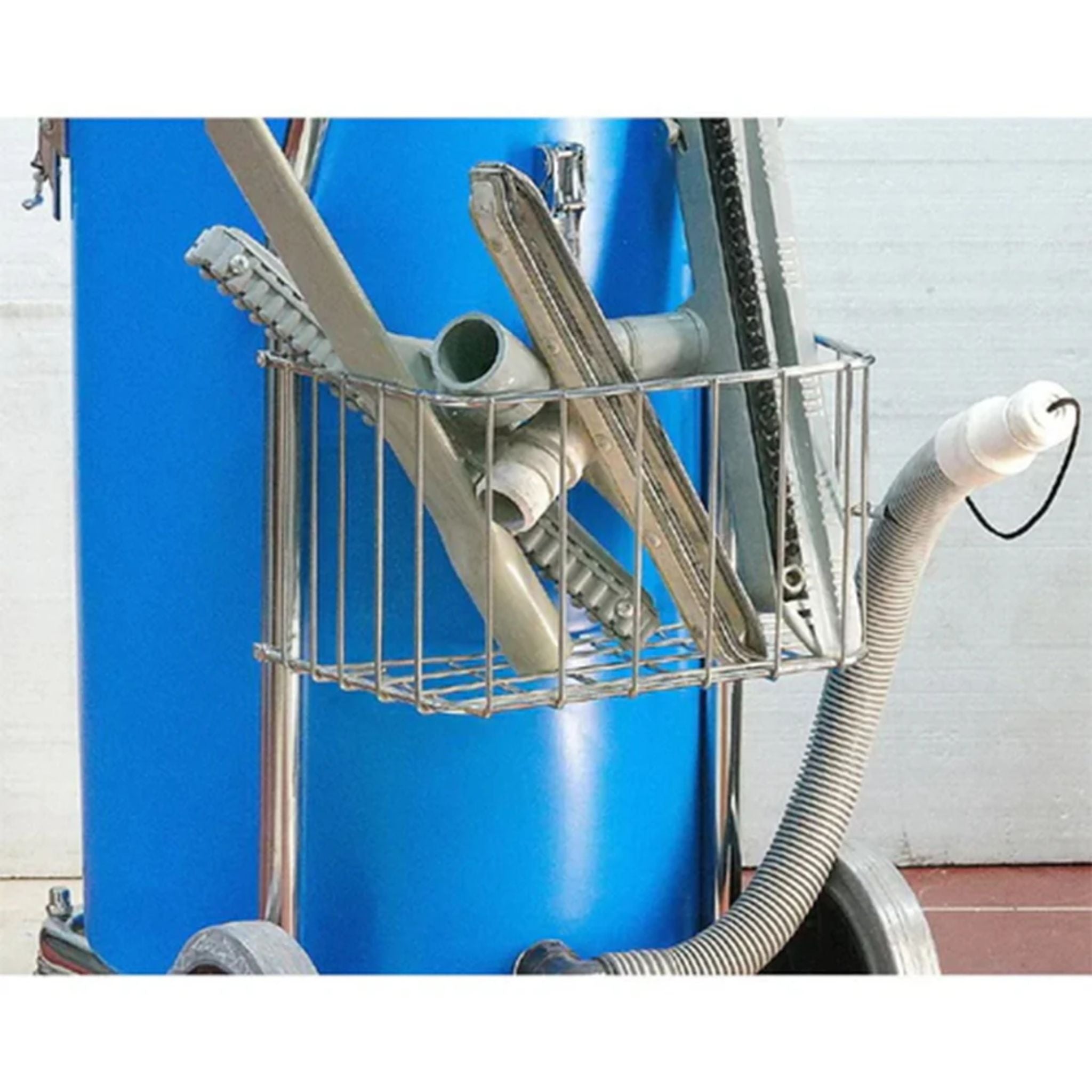 Centaur Falcon-5 steel frame and polyurethane tank construction