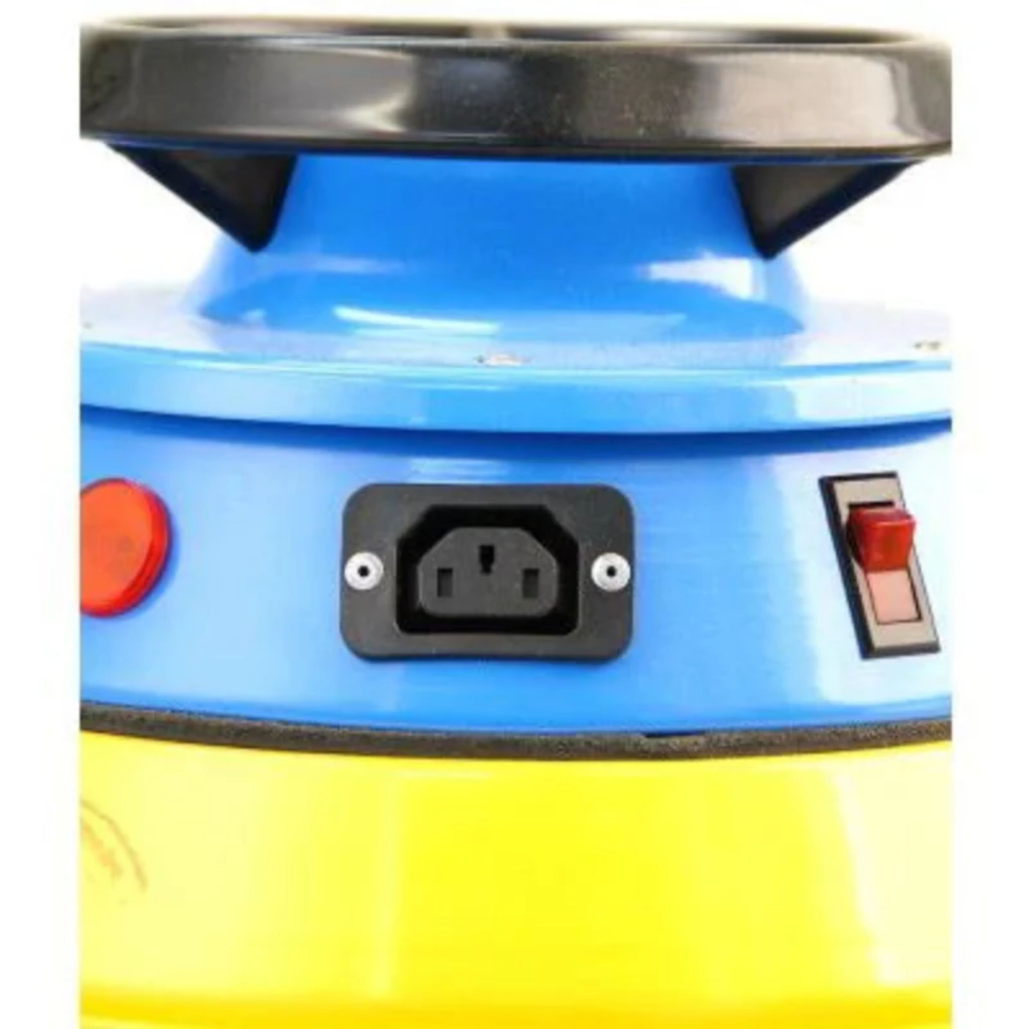 Centaur SL5 Commercial Dry Vacuum Cleaner With Toolkit2